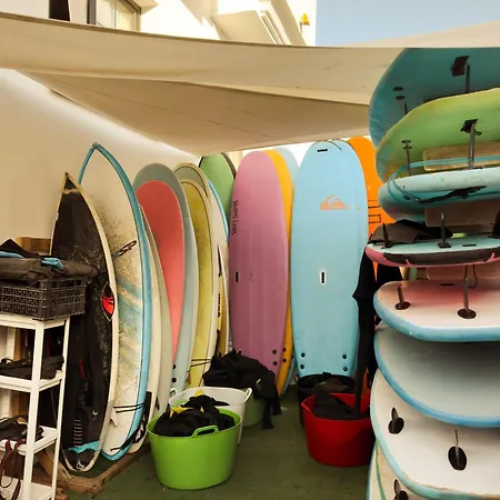 Surf&sleep Κοραλέχο